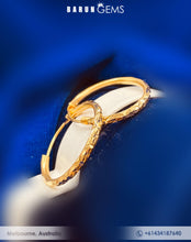 Load image into Gallery viewer, Hoop Earrings