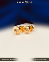 Load image into Gallery viewer, Gold Ear Studs