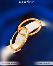 Load image into Gallery viewer, Hoop Earrings