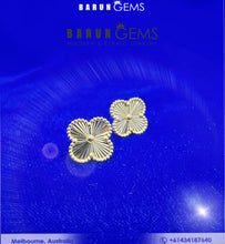 Load image into Gallery viewer, Gold Studs