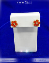 Load image into Gallery viewer, Gold Studs