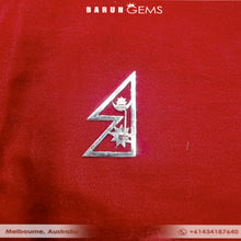 Load image into Gallery viewer, Nepal Flag Brooch