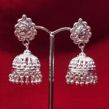 Load image into Gallery viewer, Pinjada Jhumka