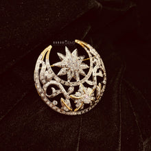 Load image into Gallery viewer, Luna