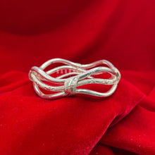 Load image into Gallery viewer, Swirl Bangle