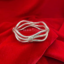 Load image into Gallery viewer, Swirl Bangle