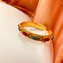 Load image into Gallery viewer, Stones Cuff