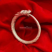 Load image into Gallery viewer, Dragon Bangle