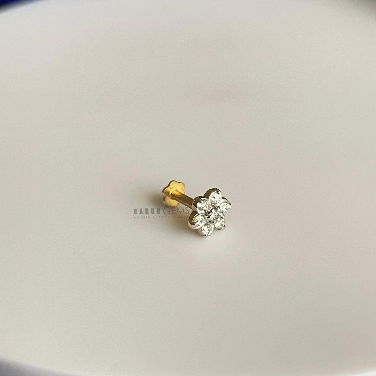 Diamond for discount nose pin