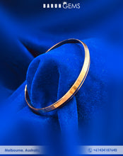Load image into Gallery viewer, Gold Kaadaa Bangle
