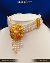 Load image into Gallery viewer, Pearl Choker
