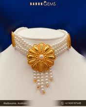Load image into Gallery viewer, Pearl Choker

