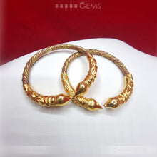 Load image into Gallery viewer, Pancharatna Bangle
