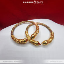 Load image into Gallery viewer, Pancharatna Bangle
