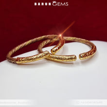 Load image into Gallery viewer, Pancharatna Bangle

