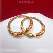 Load image into Gallery viewer, Pancharatna Bangle
