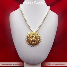 Load image into Gallery viewer, Pearl Necklace (Toddler/Teens)
