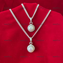 Load image into Gallery viewer, Pearl Necklace
