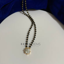 Load image into Gallery viewer, Stone Mangalsutra
