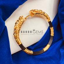 Load image into Gallery viewer, Gold Hatti-ko-Puchar Bracelet
