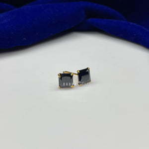 8K Square Studs