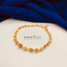 Load image into Gallery viewer, Gold Beads Bracelet
